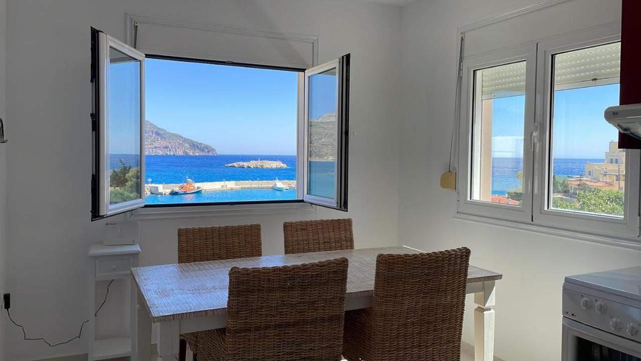 Locals Apartment Karpathos ภายนอก รูปภาพ